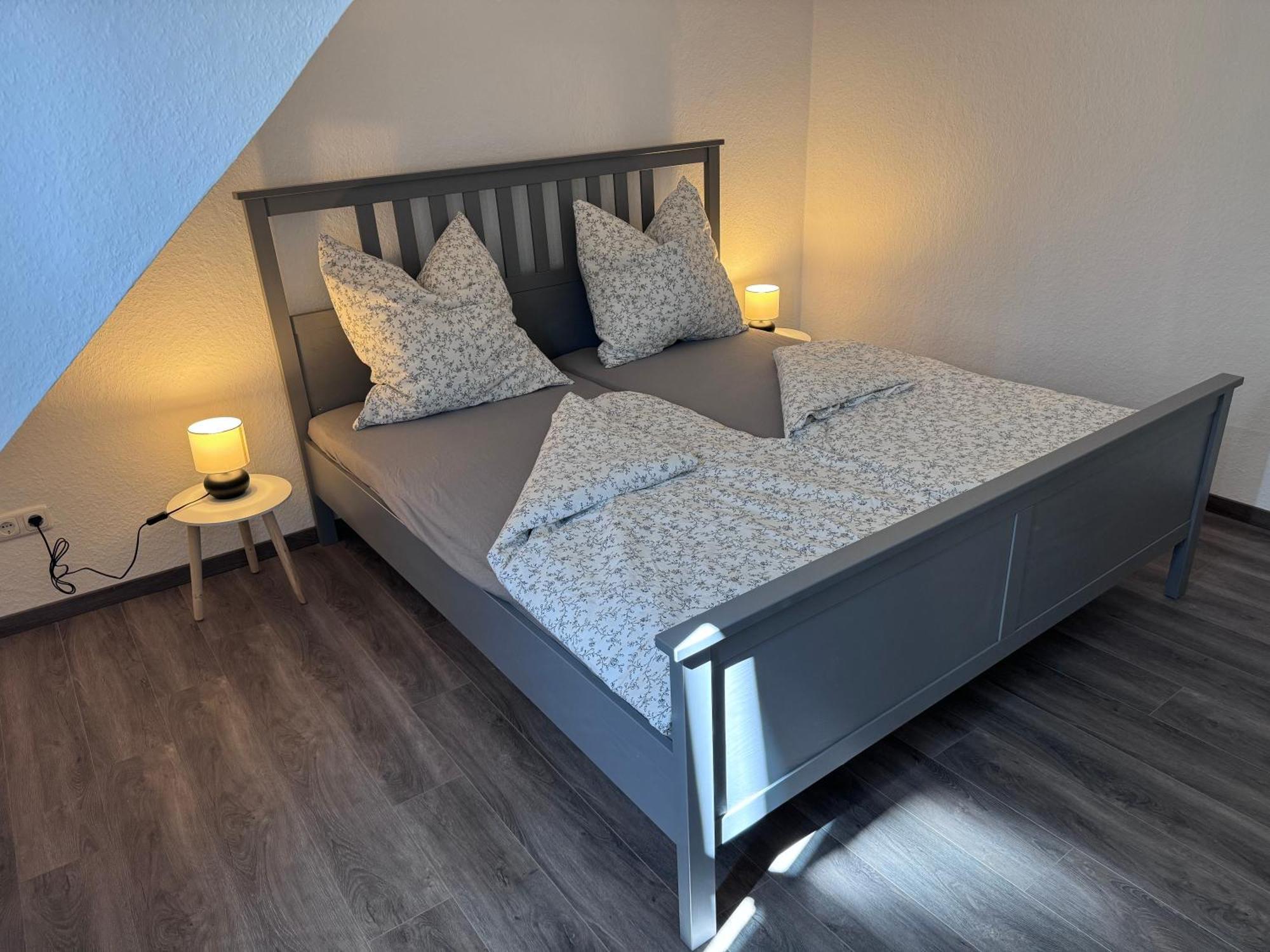 Ferienwohnung Direkt An Der Mosel Im Zentrum Von Zell Екстериор снимка